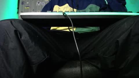 Snapshot of zac_watson chatting on February 10, 2:16 pm Zac Freelance model online show from February 10, 2:16 pm