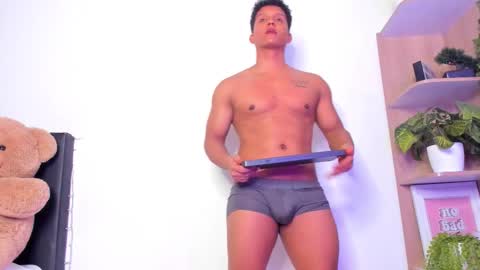 zack online show from January 10, 1:55 am