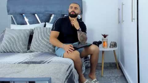 Richard online show from November 15, 3:46 pm