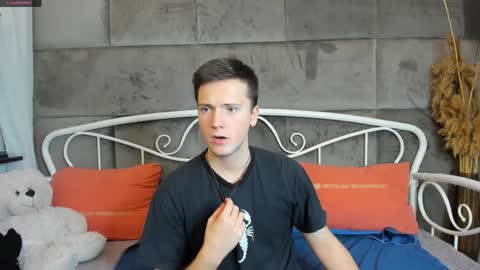 Zack online show from December 4, 10:18 am