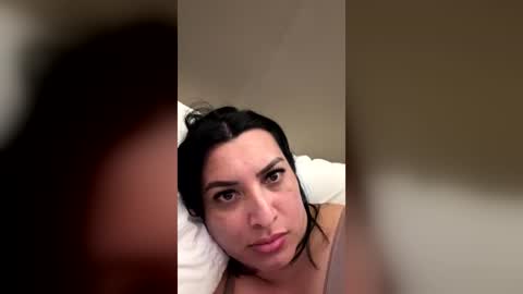 zafiro93406528 online show from July 13, 2:48 am