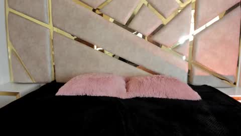 Claire  online show from October 4, 7:44 pm