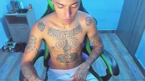 BiG Zafiro online show from December 21, 11:05 am