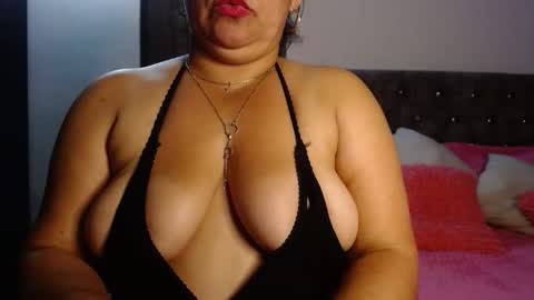 Zahi ... wants to play with everyone...yessss online show from January 16, 1:47 am