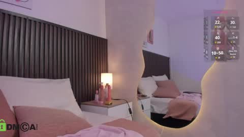 zaira online show from March 22, 12:31 pm