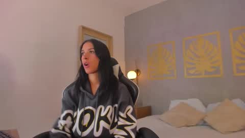 Z A K I A online show from February 19, 2:11 am