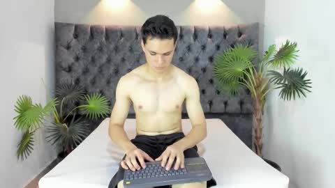 zane online show from March 6, 1:21 pm