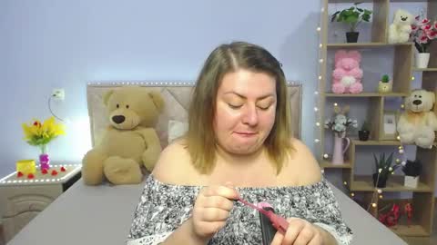 zannadreil online show from March 11, 7:14 pm