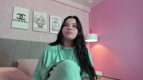 Snapshot of zara__sweet chatting on February 24, 6:47 pm Zara Sweet online show from February 24, 6:47 pm