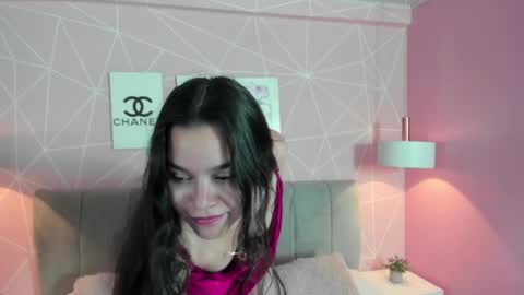 Snapshot of zara__sweet chatting on March 3, 3:32 pm Zara Sweet online show from March 3, 3:32 pm