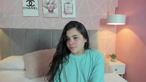 Snapshot of zara__sweet chatting on February 17, 6:39 pm Zara Sweet online show from February 17, 6:39 pm