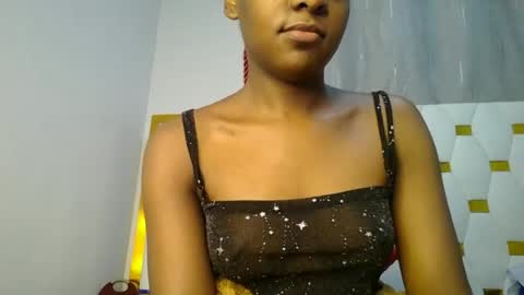 zariah online show from June 20, 11:00 pm
