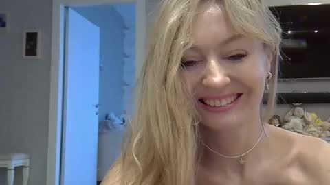 Zarina Swift online show from March 5, 4:54 am