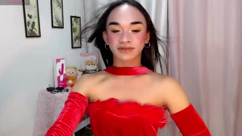 zaynelustts online show from December 1, 8:23 am