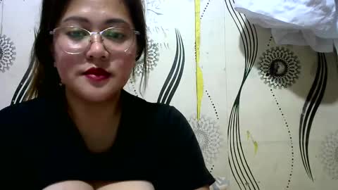 Snapshot of zeannalicious chatting on January 10, 4:51 pm Im Zeanna online show from January 10, 4:51 pm