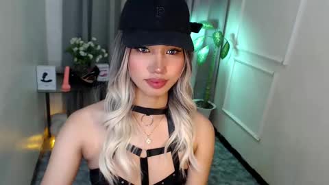 Snapshot of zelainalovetocum chatting on March 12, 9:24 pm zelainalovetocum online show from March 12, 9:24 pm