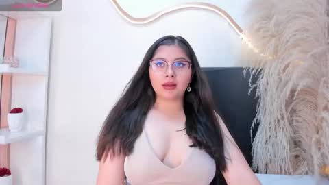 Zelene   online show from October 10, 12:11 pm
