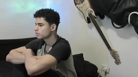 zenzhu online show from December 3, 9:06 pm