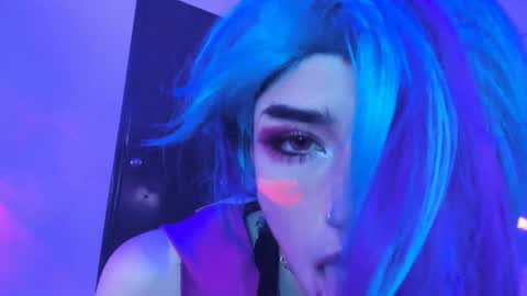    online show from March 9, 3:16 pm