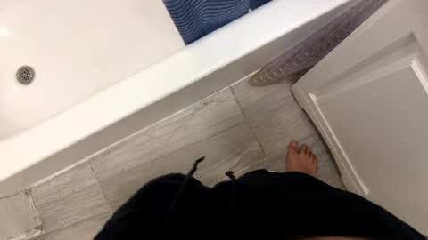 zerotwo5 online show from September 28, 7:28 am