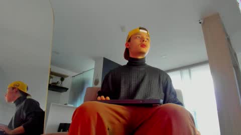 Snapshot of zeusjeff chatting on October 4, 7:55 pm zeus online show from October 4, 7:55 pm