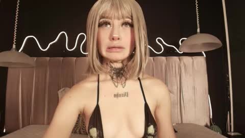 zhally_dee online show from January 12, 6:48 pm