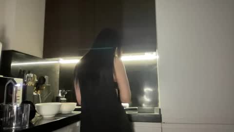 Nensi online show from March 1, 2:10 pm