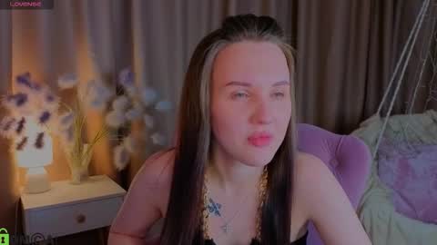 Zlata  Mon Tue Thu Fri Sun Sa GMT 3 0000pm - 0600pm  online show from November 6, 4:21 pm