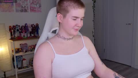 Snapshot of zlata_in_xxxland chatting on September 19, 8:45 pm Zlata online show from September 19, 8:45 pm