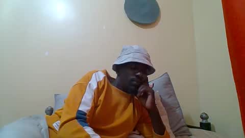 Zlatann2012 online show from November 2, 3:45 pm