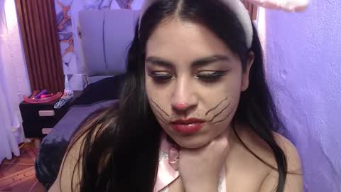 Snapshot of zoe_0111 chatting on October 31, 7:36 pm zoe_0111 online show from October 31, 7:36 pm