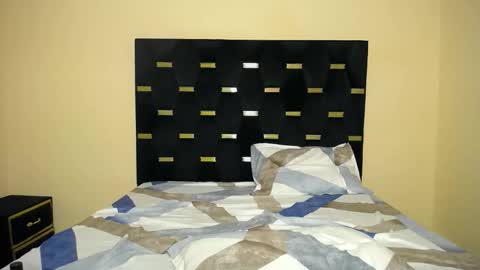 zoe online show from February 19, 6:01 am