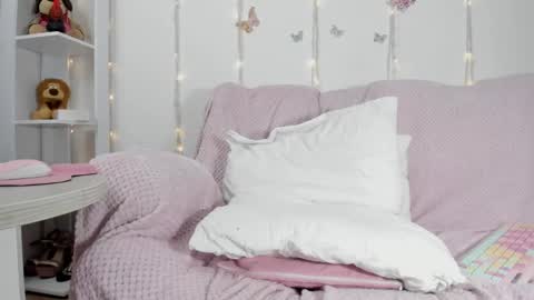 zoe_77 online show from February 27, 2:26 am