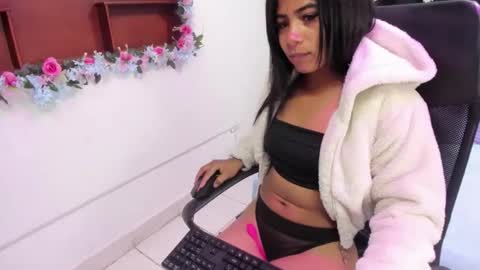 Snapshot of zoe_browns_ chatting on September 27, 3:59 am Zoe Browns online show from September 27, 3:59 am