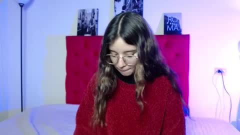 zoe_dear online show from March 4, 8:28 pm