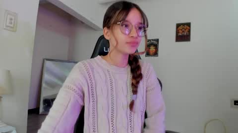 zoe_dear online show from April 15, 7:16 pm