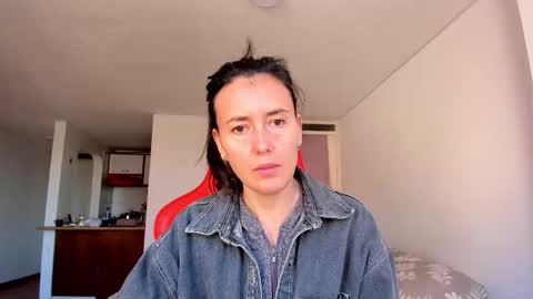 Snapshot of zoe_jeane_beker chatting on October 2, 8:40 pm ZOE online show from October 2, 8:40 pm