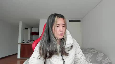 ZOE online show from March 28, 9:49 pm