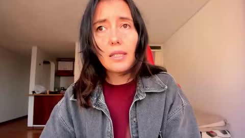 Snapshot of zoe_jeane_beker chatting on October 7, 9:00 pm ZOE online show from October 7, 9:00 pm
