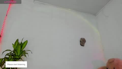 zoe_maddison19 online show from November 2, 8:31 pm