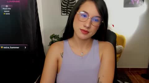zoe_millerx online show from October 21, 1:16 pm