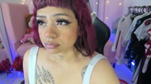 zoe_sullivan_ online show from February 28, 9:24 am