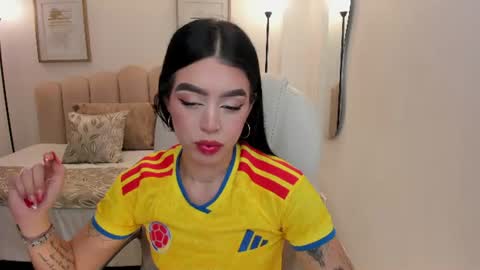  zoee jackson online show from June 17, 7:08 pm