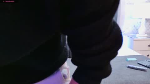 Zoe Krug online show from January 11, 3:23 am