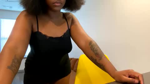 Zoe online show from June 1, 7:26 pm