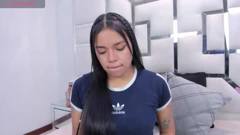 ZoeSwam online show from February 17, 1:54 pm