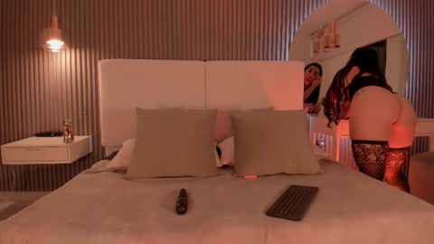  ZOE  online show from November 25, 3:05 am