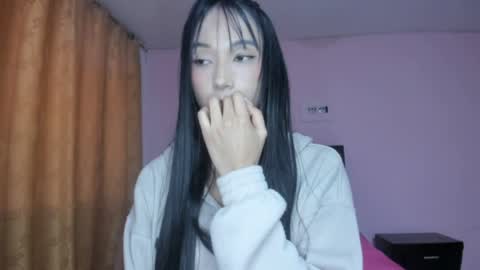 Zoey online show from April 8, 11:08 pm