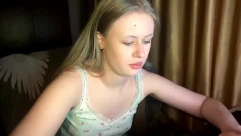 Lisa online show from March 2, 11:28 am