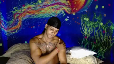 Zoriel online show from June 11, 2:53 am